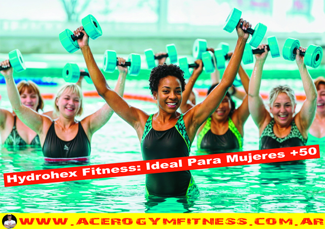 Que-es-el-hydrohex-el-ejercicio-viral-perfecto-para-mayores-de-50-que-se-hace-bajo-el-agua-y-quema-más-calorias-aumenta-masa-muscular-over-50-mujer