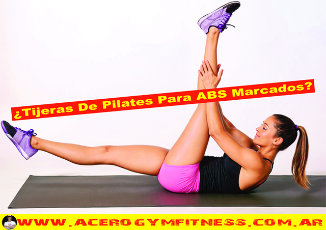 El-ejercicio-de-pilates-que-desbanca-a-las-planchas-y-los-hipopresivos-para-tener-un-vientre-fuerte-y-plano-tijeras-de-pilates-foto-3--llevar-piernas-al-pecho-alternadas-mujerhoy