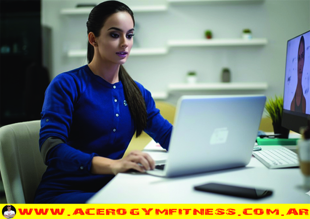 Fitness-femenino-competicion-valeia-teleconferencia
